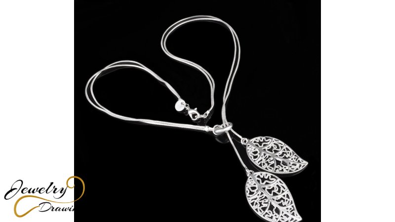 Designer leaf’s special edition silver pendant