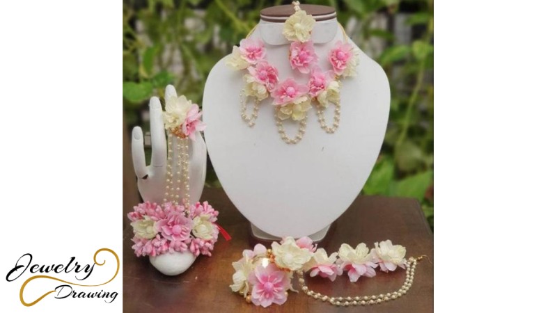 Queen flower jewellery set