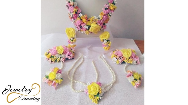 Queen special edition beautifully design flower jewellery set