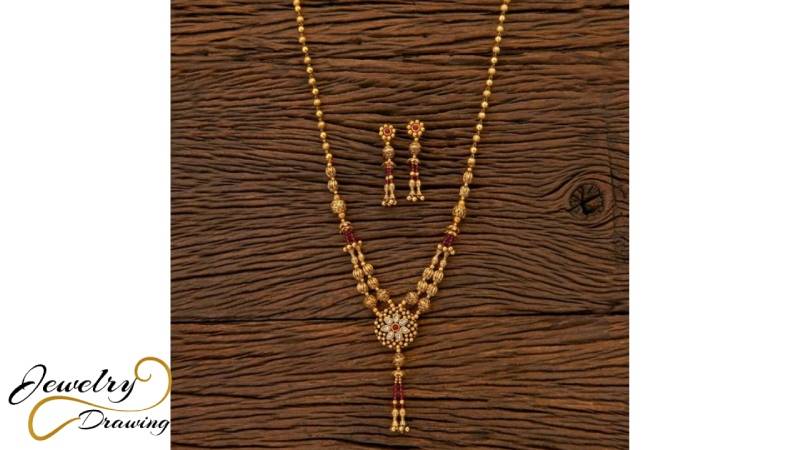 Triple-colour-combination-long-chain-design