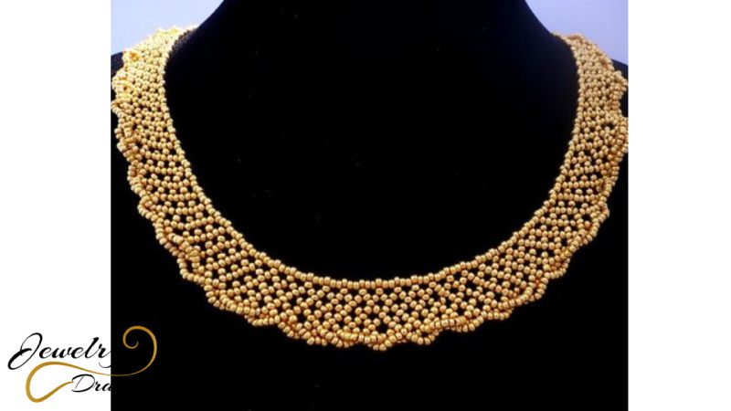 The moulded dotted design unique shape gold jewellery set
