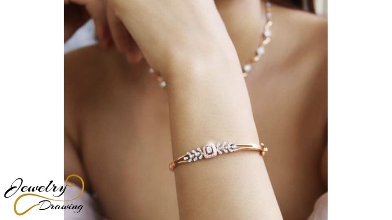 Designer leaf and box shape combination diamond and gold bracelet