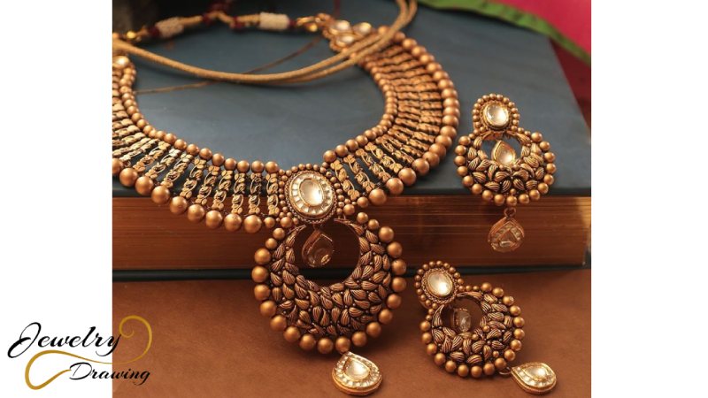 Half-moon and small leaf shape combination design, antique design gold and diamond jewellery set