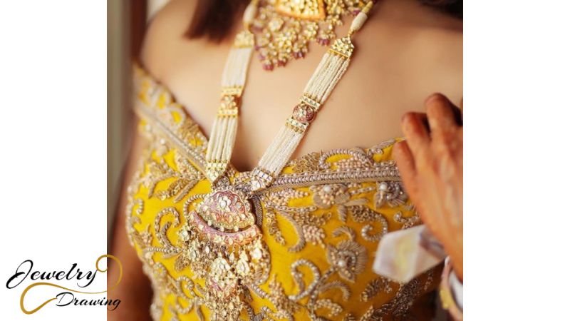 Pearl layer and hanging flower shape designer artificial necklace and pendant